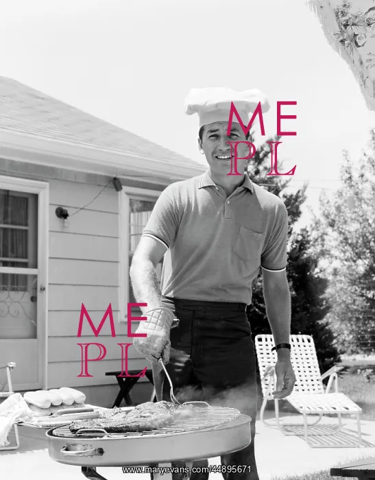 : 1960s SMILING MAN OUTDOORS IN BACKYARD PATIO : 1960s SMILING MAN OUTDOORS IN BACKYARD PATIO
