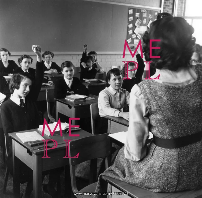 : 1970s Classroom scene at Coughton Cope Junior School : 1970s Classroom scene at Coughton Cope Junior School