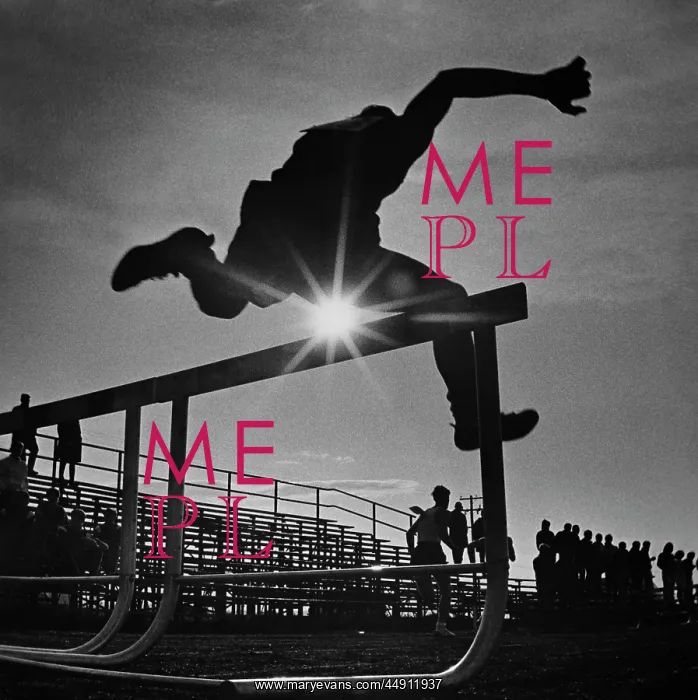 : 1970s SUN RAYS THROUGH SILHOUETTE OF MAN JUMPING : 1970s SUN RAYS THROUGH SILHOUETTE OF MAN JUMPING