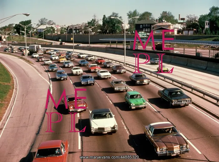 : 1970s Traffic Kennedy Expressway : 1970s Traffic Kennedy Expressway