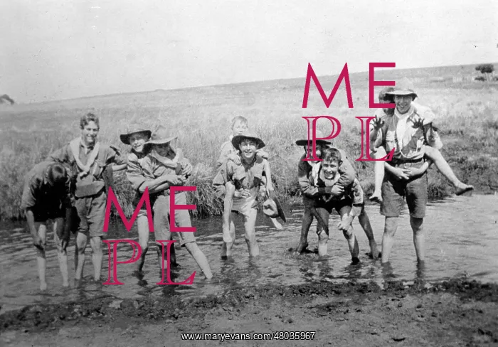 : 1st Bellevue Scouts crossing watercourse : 1st Bellevue Scouts crossing watercourse