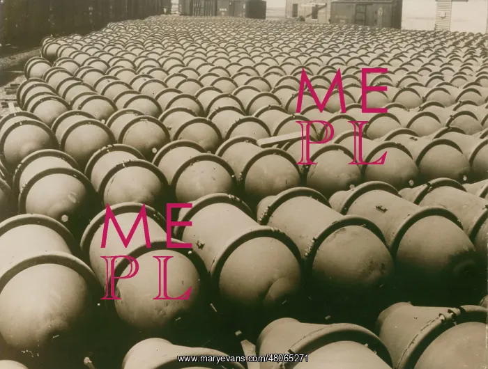 : 2, 000lb bombs at a US munitions factory in 1943 : 2, 000lb bombs at a US munitions factory in 1943