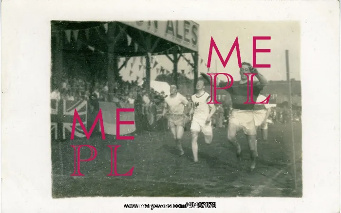 : 220 Yard Race - Open Final, Foleshill, Coventry, England : 220 Yard Race - Open Final, Foleshill, Coventry, England