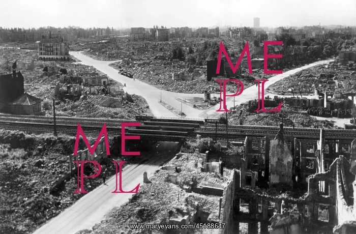 : 2nd World War - damaged Hamburg : 2nd World War - damaged Hamburg