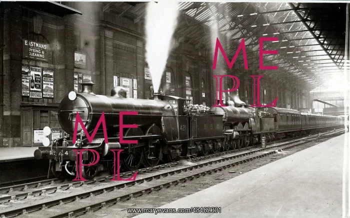 : 4-4-2 Locomotives - Double Headed Train, Victoria Railway St : 4-4-2 Locomotives - Double Headed Train, Victoria Railway St