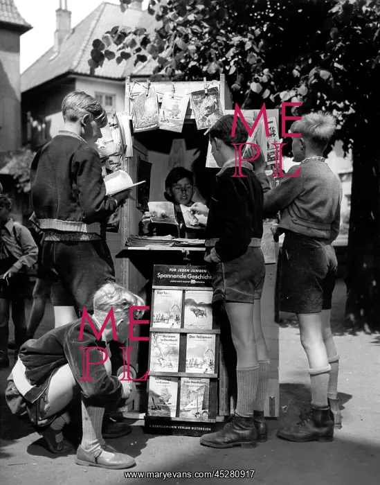 : 50s - Sale of exciting magazines : 50s - Sale of exciting magazines