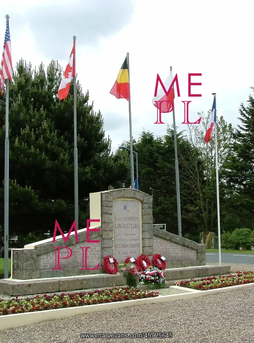 : 50th Northumrian Division Asnelles Normandy : 50th Northumrian Division Asnelles Normandy