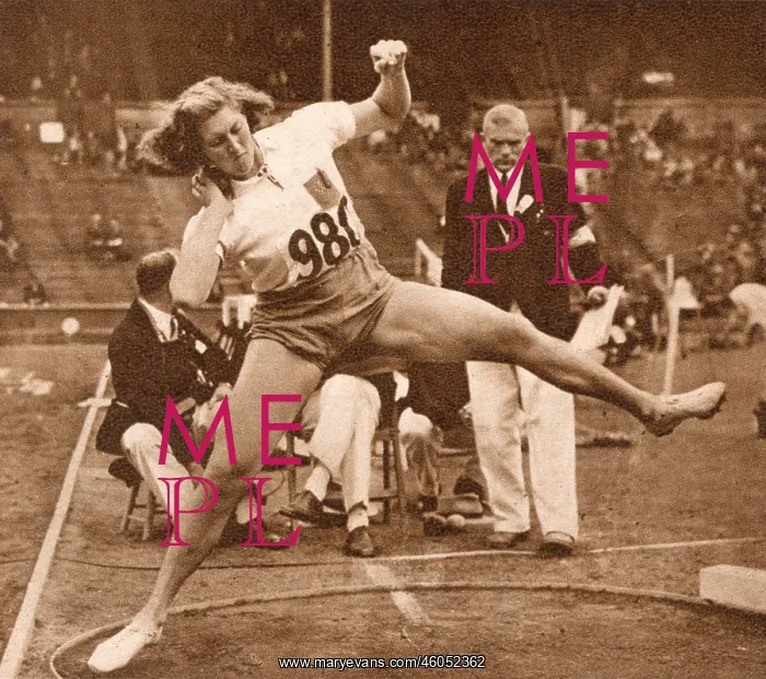 : A. E. Panhorst-Niesink putting-the-shot, 1948 Olympics : A. E. Panhorst-Niesink putting-the-shot, 1948 Olympics