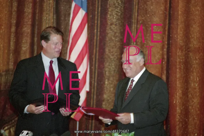 : A. Gore Visits Russia : A. Gore Visits Russia