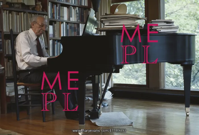 : Aaron Copland c.1977 : Aaron Copland c.1977