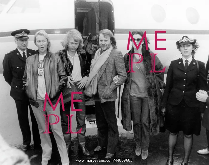 : ABBA AT AIRPORT : ABBA AT AIRPORT