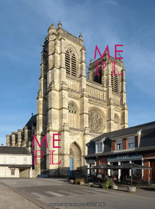 : Abbatiale Saint-Pierre, Corbie, France : Abbatiale Saint-Pierre, Corbie, France