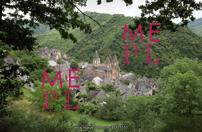 : Abbatiale Sainte-Foy, Conques, Midi-Pyrenees, France : Abbatiale Sainte-Foy, Conques, Midi-Pyrenees, France