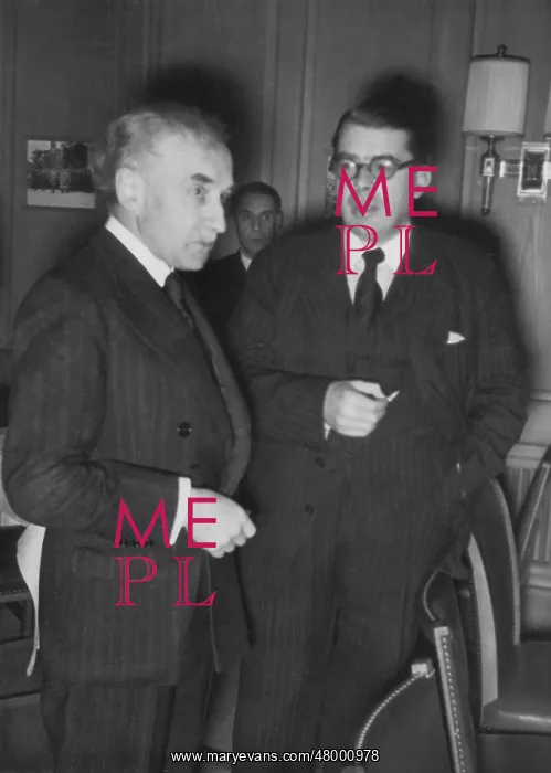 : Abel Bonnard and Ramon Fernandez in Weimar : Abel Bonnard and Ramon Fernandez in Weimar