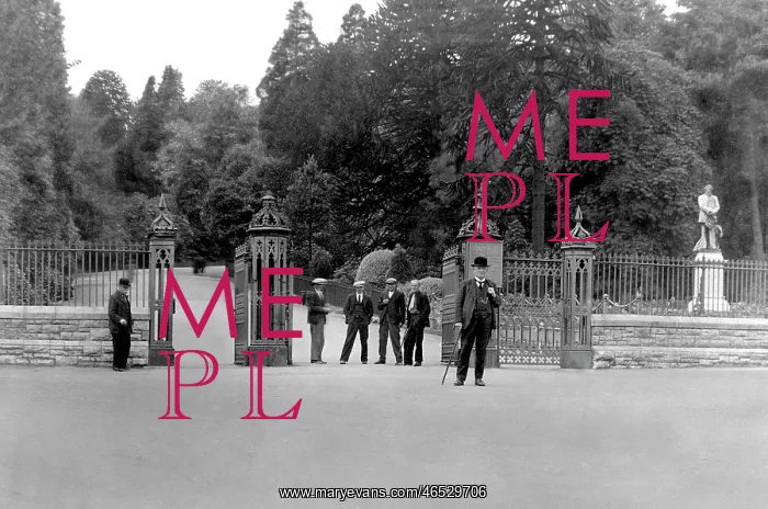  : Aberdare, the Park 1937