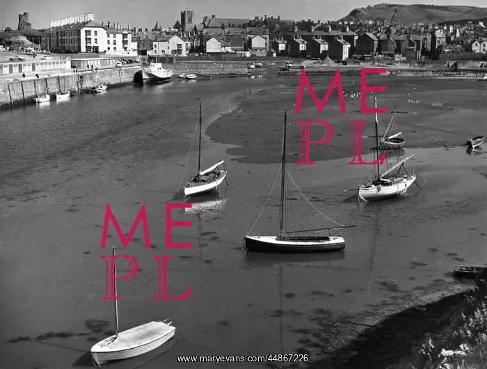 : ABERYTWYTH HARBOUR : ABERYTWYTH HARBOUR