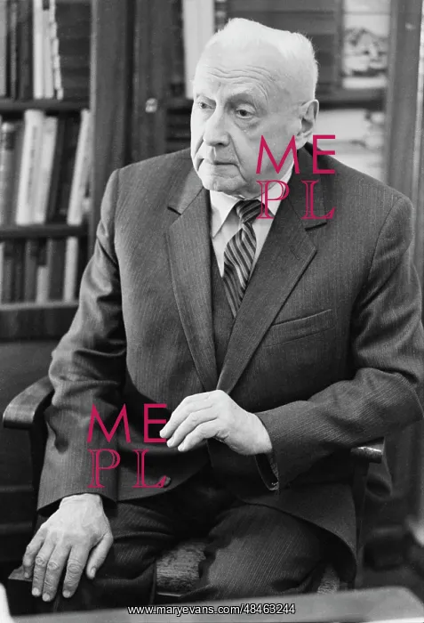 : Academician Alexey Narochnitsky : Academician Alexey Narochnitsky
