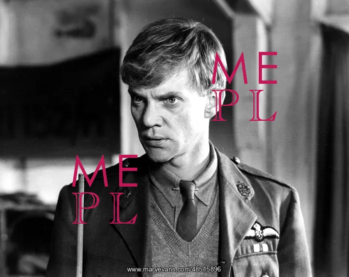 : Aces High. ACES HIGH [BR  /  FR 1976] MALCOLM MCDOWELL