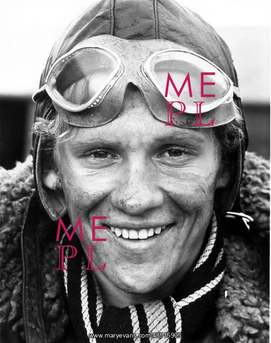  : Aces High. ACES HIGH [BR  /  FR 1976] PETER FIRTH