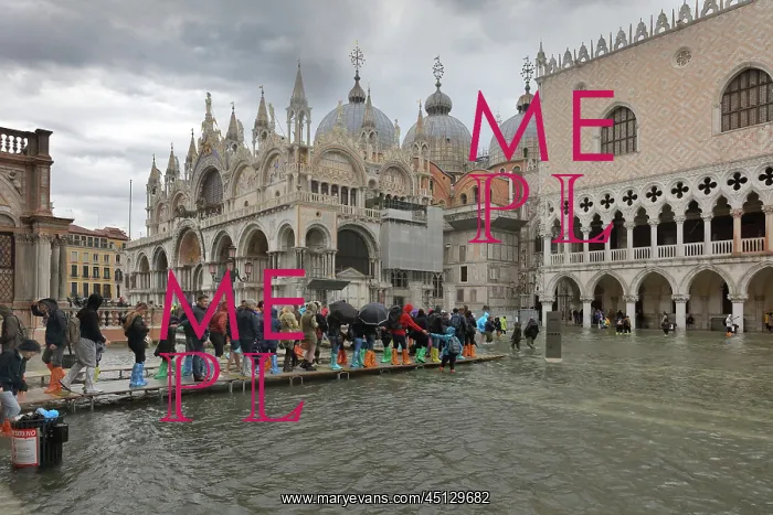 : Acqua alta in St Mark's Square, Venice, Italy : Acqua alta in St Mark's Square, Venice, Italy