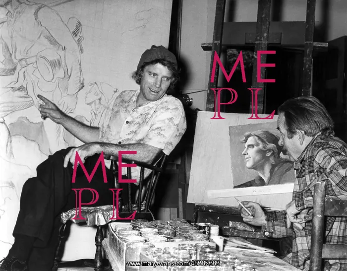 : Actor BURT LANCASTER poses for artist THOMAS ? : Actor BURT LANCASTER poses for artist THOMAS ?