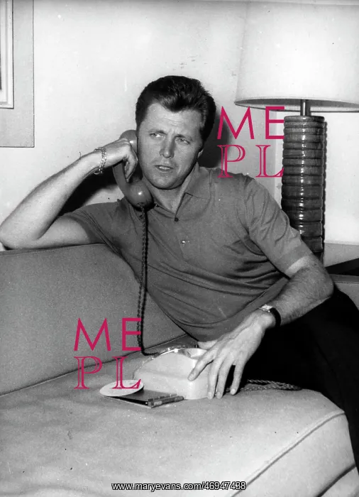 : Actor Edward Byrnes : Actor Edward Byrnes