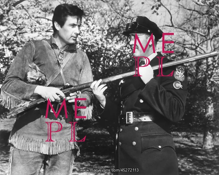 : Actor Fess Parker in the frontier costume of Davy : Actor Fess Parker in the frontier costume of Davy