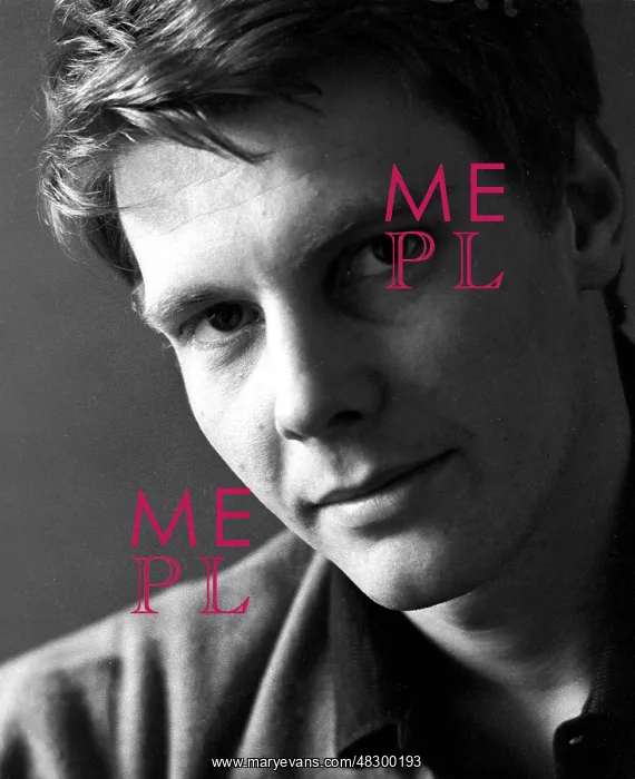  : Actor - James Fox