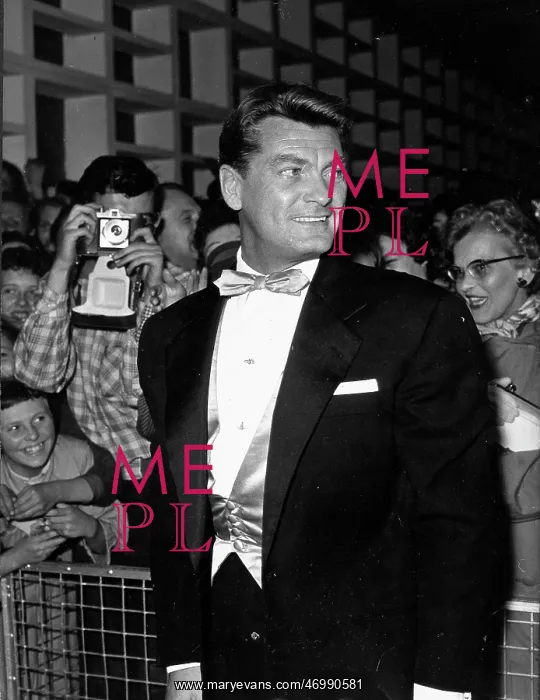 : Actor Jean Marais at an event : Actor Jean Marais at an event