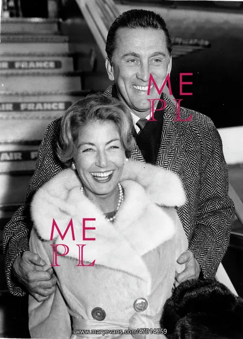 : Actor Kirk Douglas 1916 - : Actor Kirk Douglas 1916 -