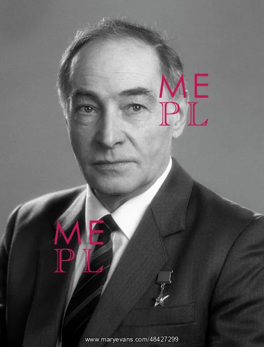 : Actor Vyacheslav Tikhonov, 1988 : Actor Vyacheslav Tikhonov, 1988