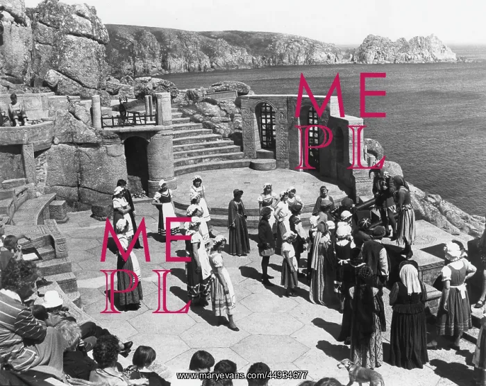 : Actors performing, Minack Theatre, Penzance, Cornwall : Actors performing, Minack Theatre, Penzance, Cornwall