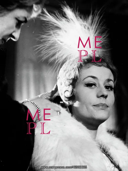 : Actress Annie Girardot 1931 - : Actress Annie Girardot 1931 -
