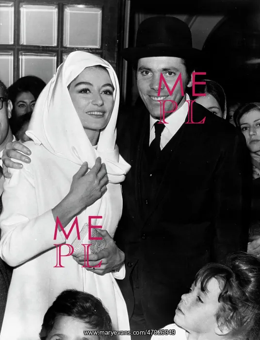 : Actress Anouk Aimee 1932 - : Actress Anouk Aimee 1932 -