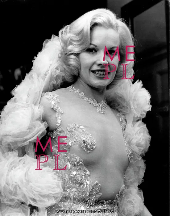 : Actress Carroll Baker 1931 - : Actress Carroll Baker 1931 -