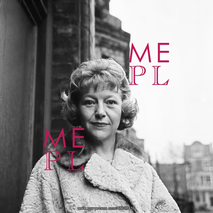  : Actress - Dora Bryan