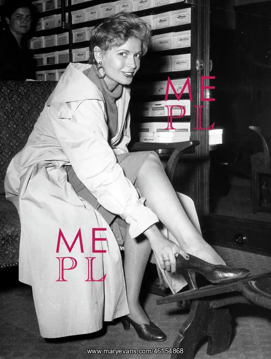 : Actress Eva Bartok 1927 - 1998 : Actress Eva Bartok 1927 - 1998