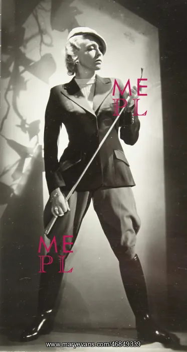 : Actress Hella Pitt : Actress Hella Pitt