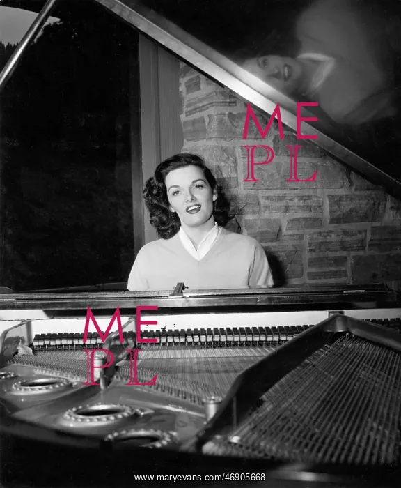 : Actress Jane Russell 1921 - 2011 : Actress Jane Russell 1921 - 2011