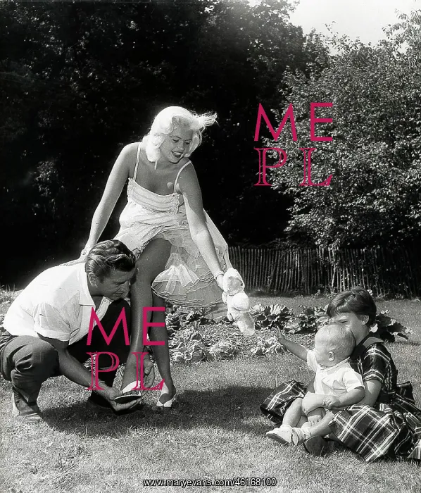 : Actress Jayne Mansfield 1933 - 1967 : Actress Jayne Mansfield 1933 - 1967