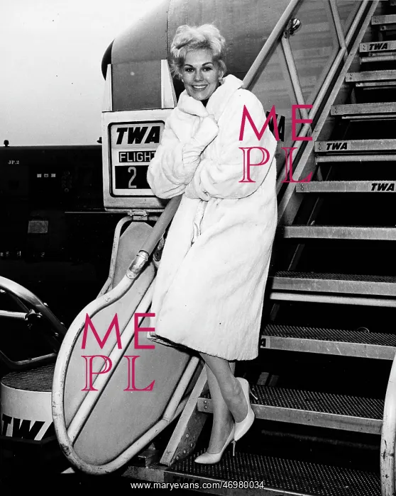 : Actress Kim Novak 1933 - : Actress Kim Novak 1933 -