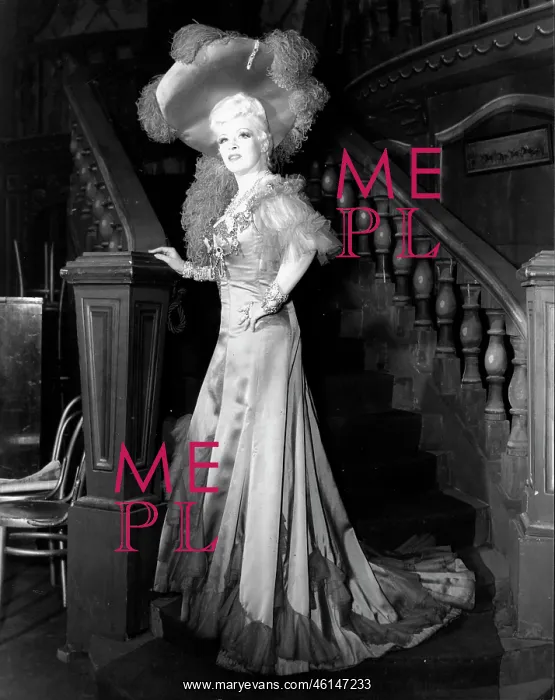 : Actress Mae West 1893 - 1980 : Actress Mae West 1893 - 1980