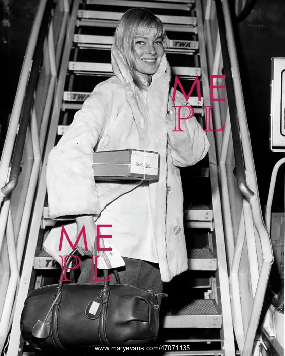 : Actress May Britt 1933 - : Actress May Britt 1933 -