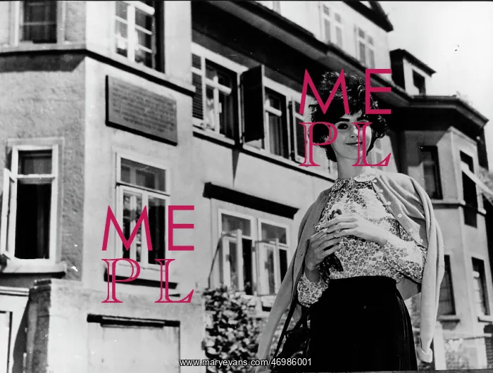 : Actress Millie Perkins 1938 - : Actress Millie Perkins 1938 -