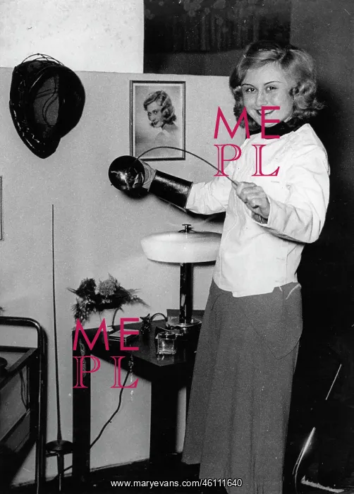 : Actress Mulino von Kluck : Actress Mulino von Kluck