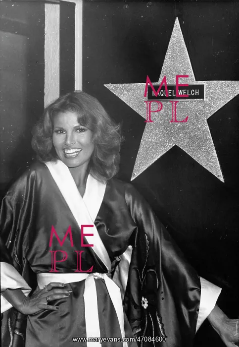 : Actress Raquel Welch 1940 - : Actress Raquel Welch 1940 -