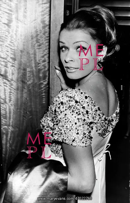 : Actress Senta Berger 1941 - : Actress Senta Berger 1941 -