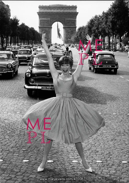 : Actress Shirley MacLaine 1934 - : Actress Shirley MacLaine 1934 -