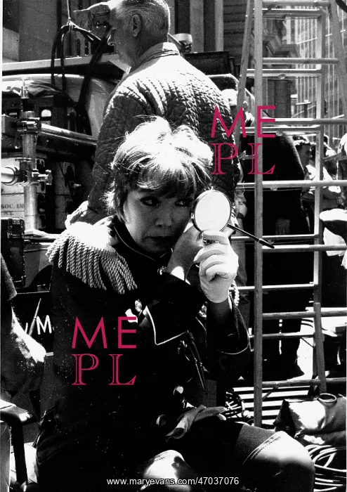 : Actress Shirley MacLaine 1934 - : Actress Shirley MacLaine 1934 -