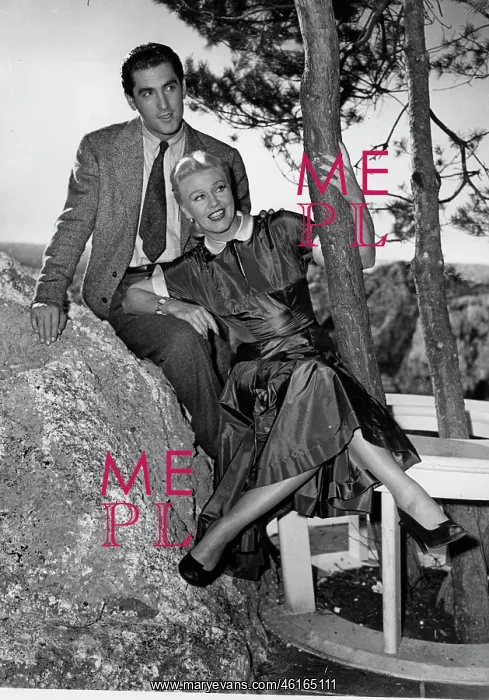 : Actress, Singer, Dancer Ginger Rogers 1911 - 1995 : Actress, Singer, Dancer Ginger Rogers 1911 - 1995